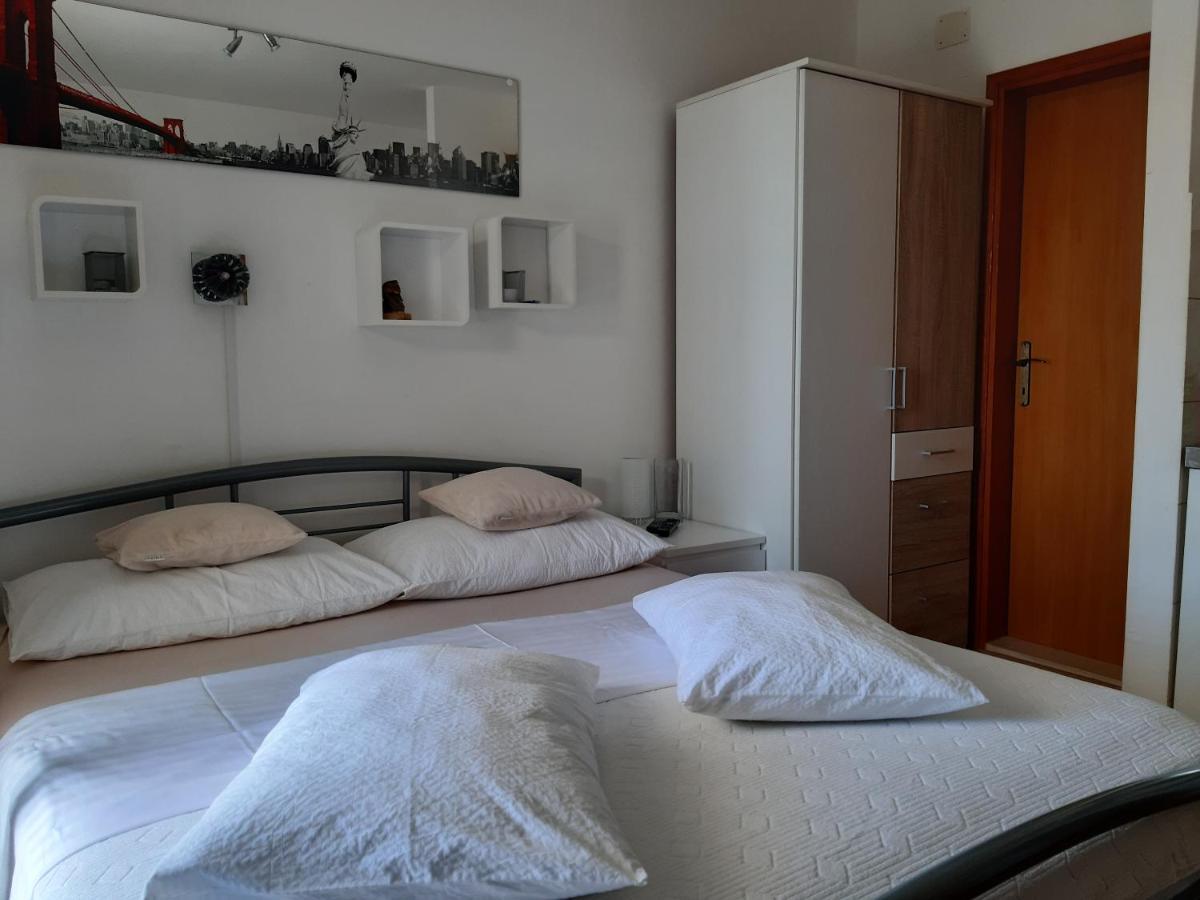 Apartments Anita กราดัซ ภายนอก รูปภาพ