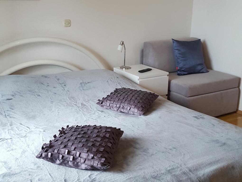 Apartments Anita กราดัซ ภายนอก รูปภาพ